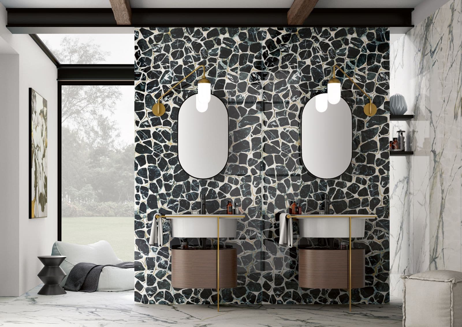 Twee karakteristieke wastafels in een luxe badkamer.