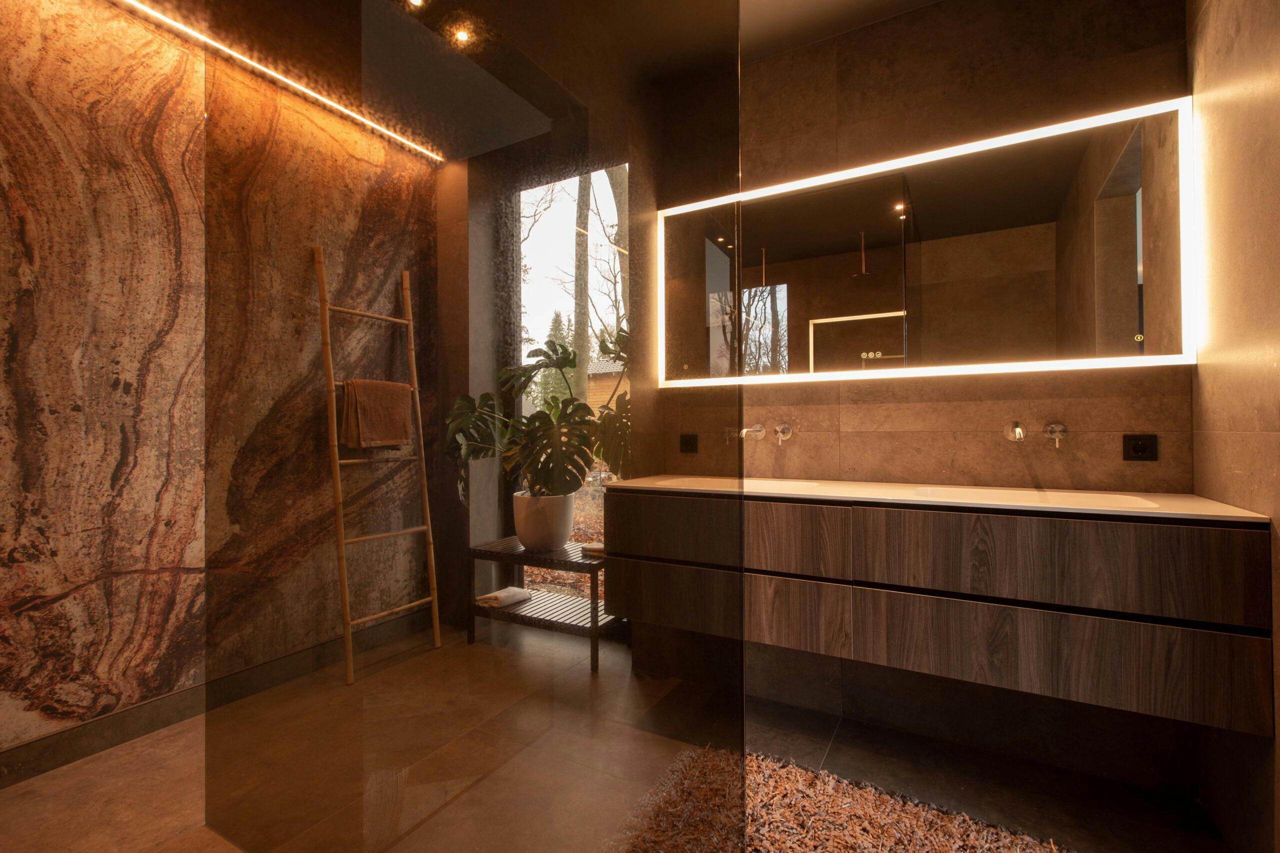 Gemakkelijk een luxe badkamer uitstraling creëren